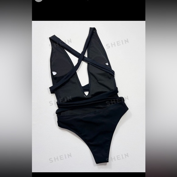 Black super sexy swimsuit! - Picture 2 of 4